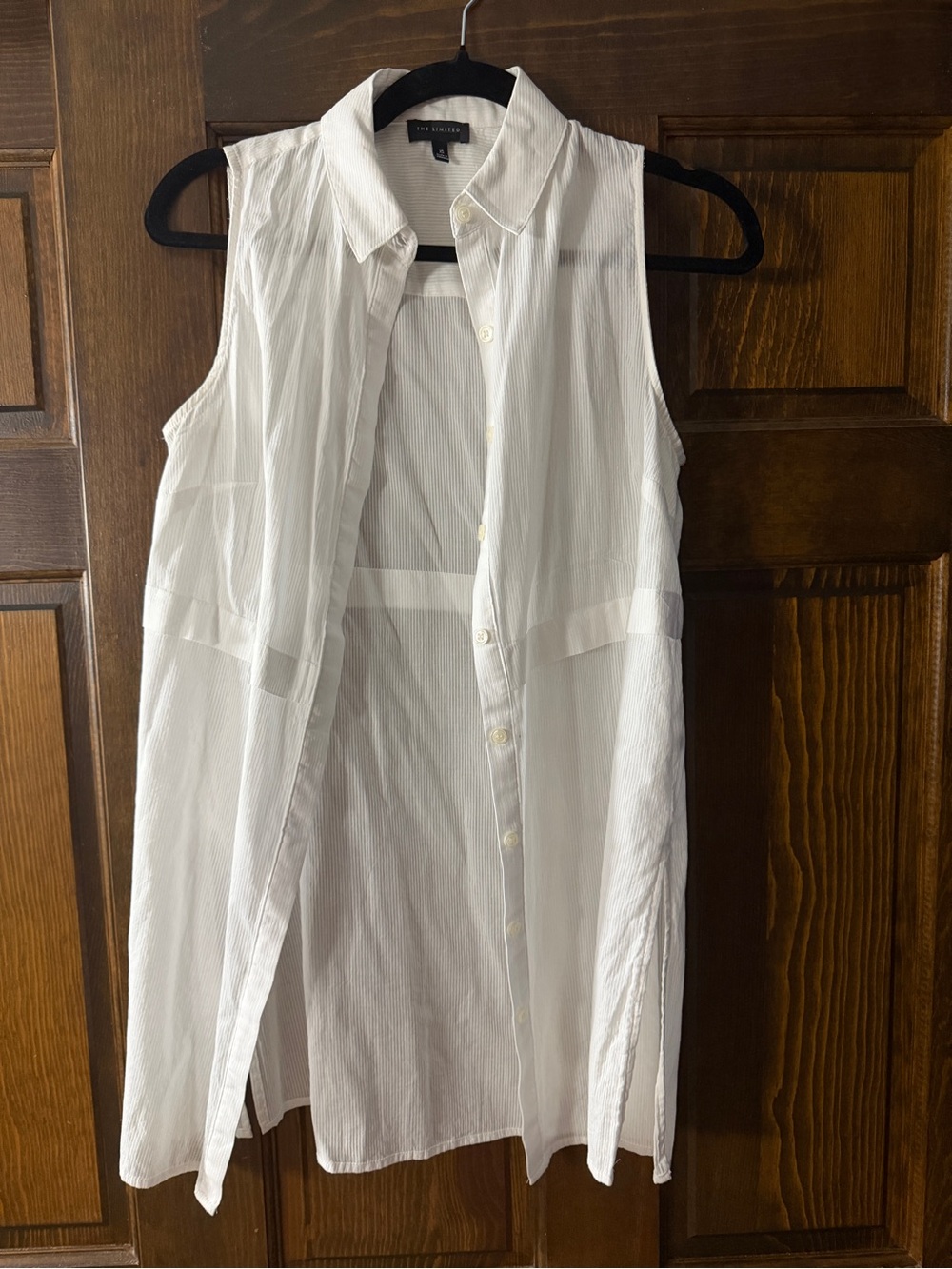 The Limited White Sleeveless Button-Up Tunic